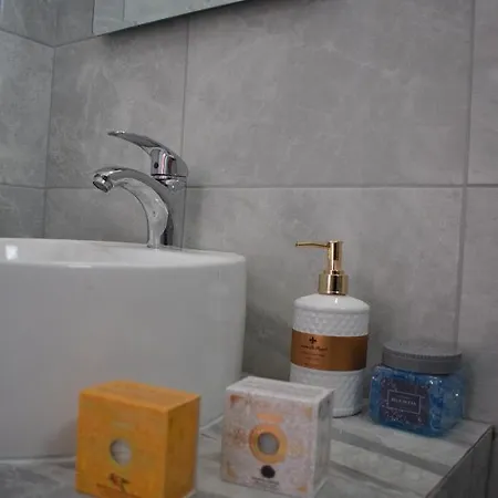 12 Senses Sea View 3* Φαληράκι