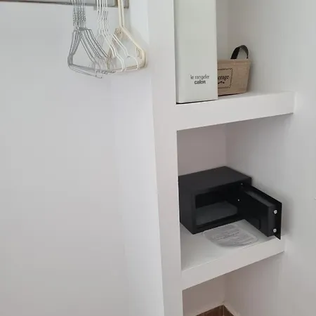 12 Senses Sea View Ξενοδοχείο με διαμερίσματα Φαληράκι