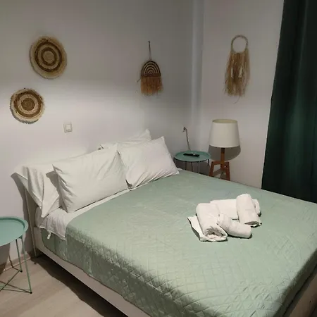 12 Senses Sea View *