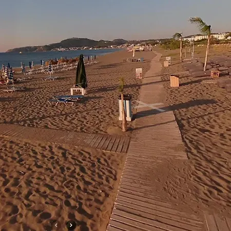 12 Senses Sea View Фалираки