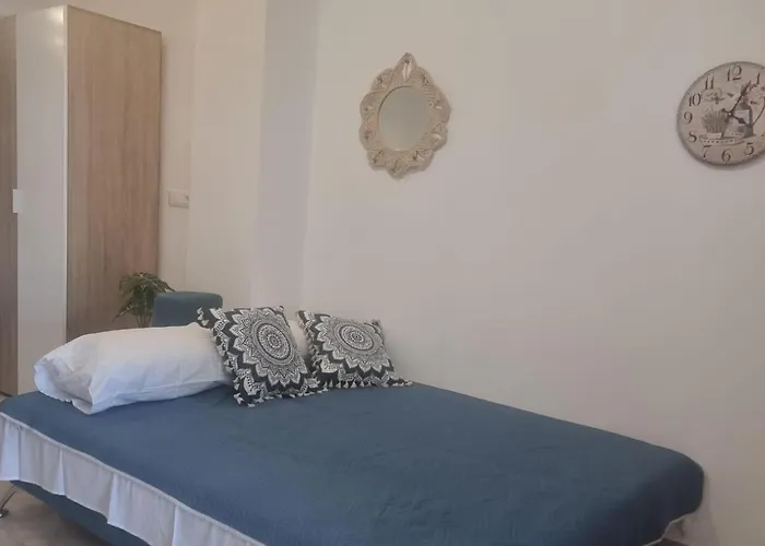 מלון דירות 12 Senses Sea View