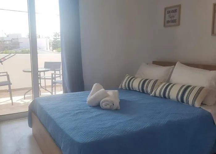 12 Senses Sea View 3* פליראקי