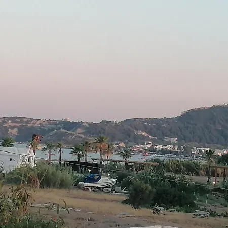 12 Senses Sea View Апарт-отель Фалираки