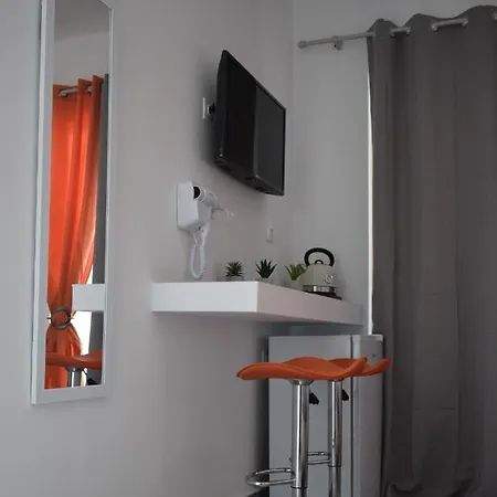 12 Senses Sea View Апарт-отель