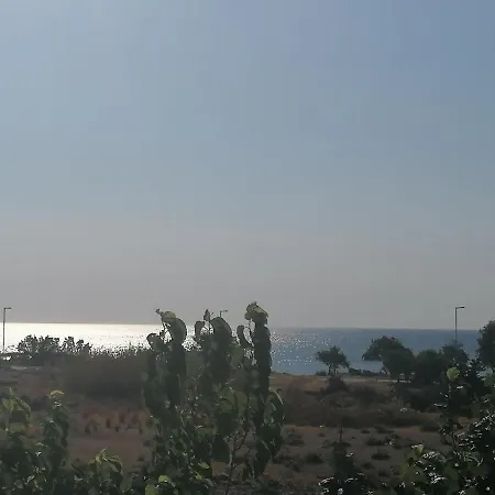 شقة فندقية 12 Senses Sea View 3*