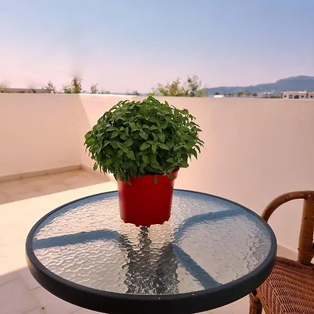 12 Senses Sea View Апарт-отель 3*