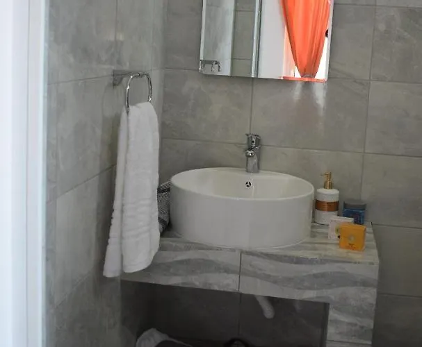 12 Senses Sea View 3*