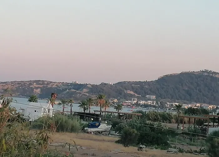 12 Senses Sea View アパートホテル ファリラキ