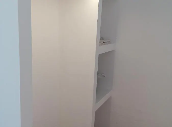 12 Senses Sea View شقة فندقية فاليراكي